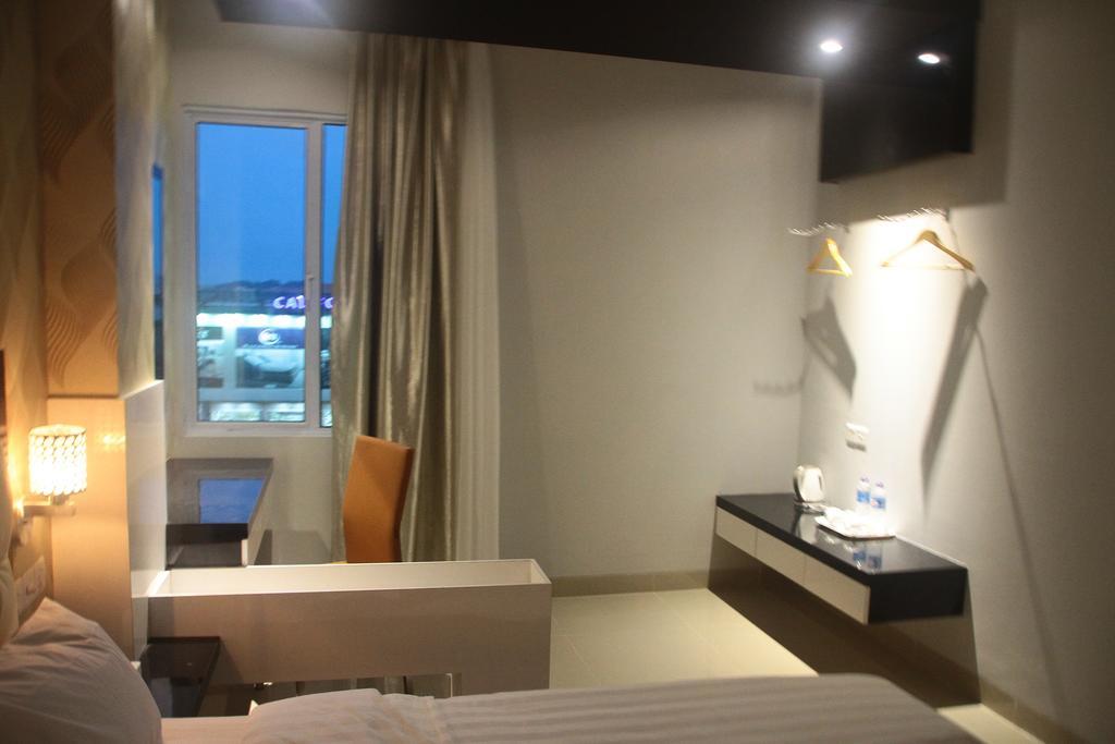 Kaliban Hotel Batam Eksteriør bilde